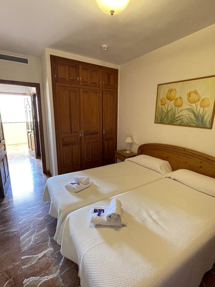 Aparthotel Residencial Vidalbir L'Alfas del Pi Exterior foto