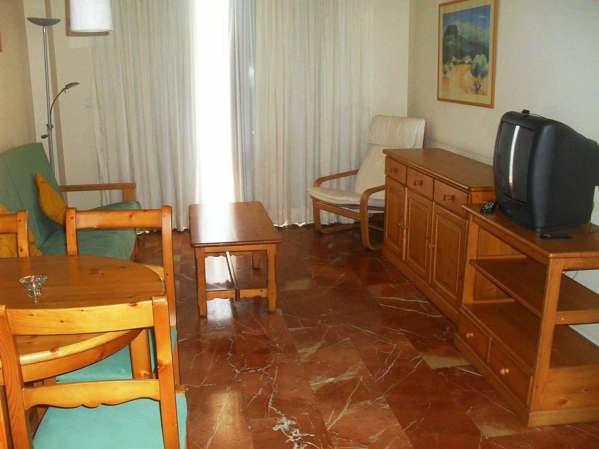 Aparthotel Residencial Vidalbir L'Alfas del Pi Exterior foto