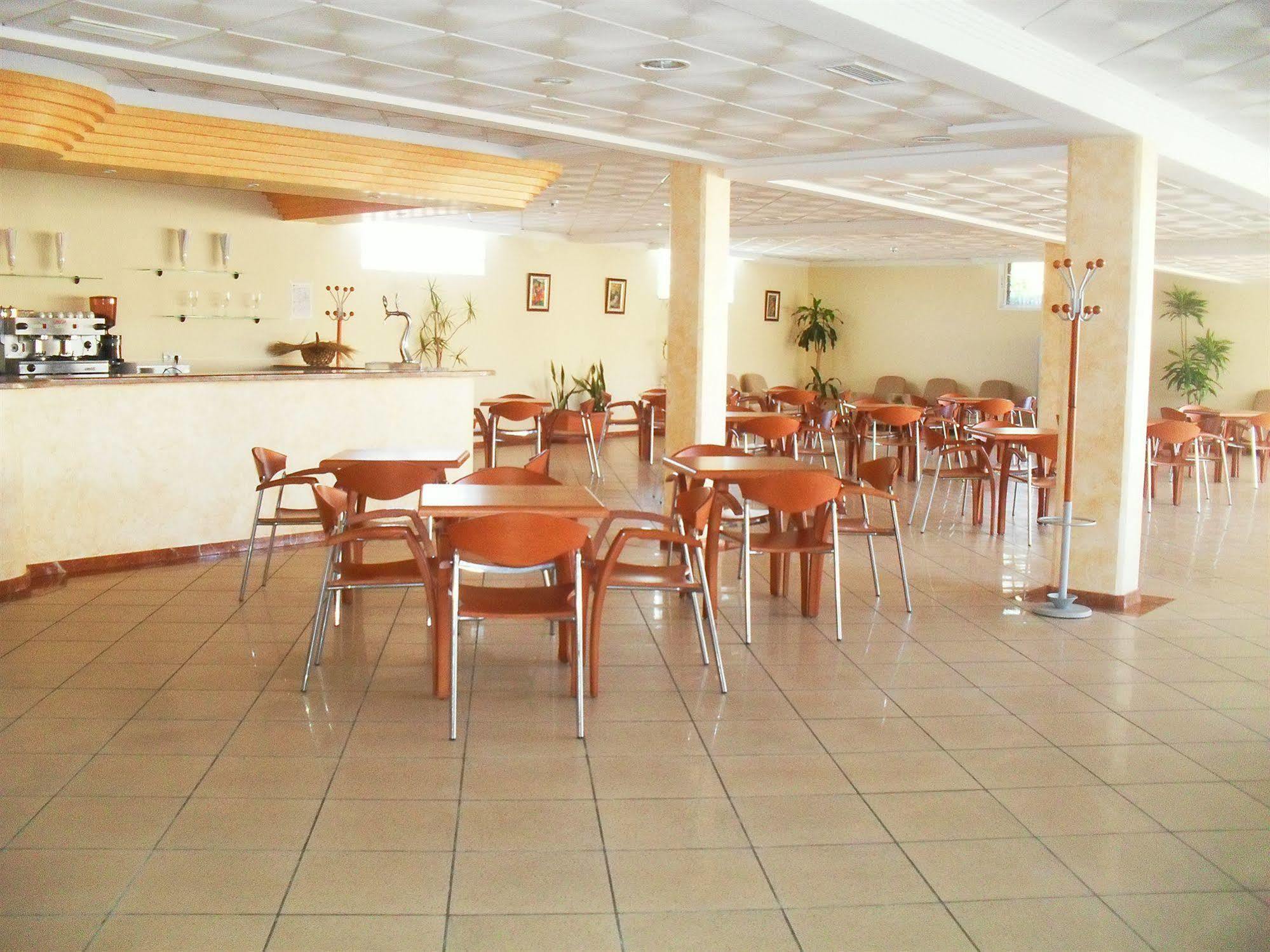 Aparthotel Residencial Vidalbir L'Alfas del Pi Exterior foto